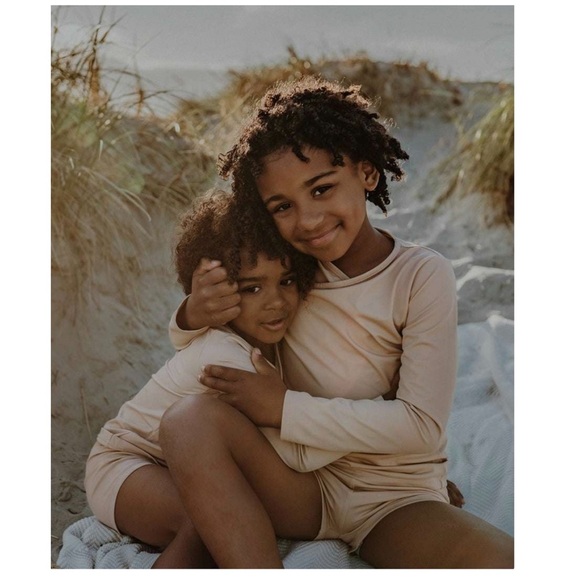 The Simple Folk | The SPF 50+ Swim Top Dune | 6/9 M - Picture 9 of 16